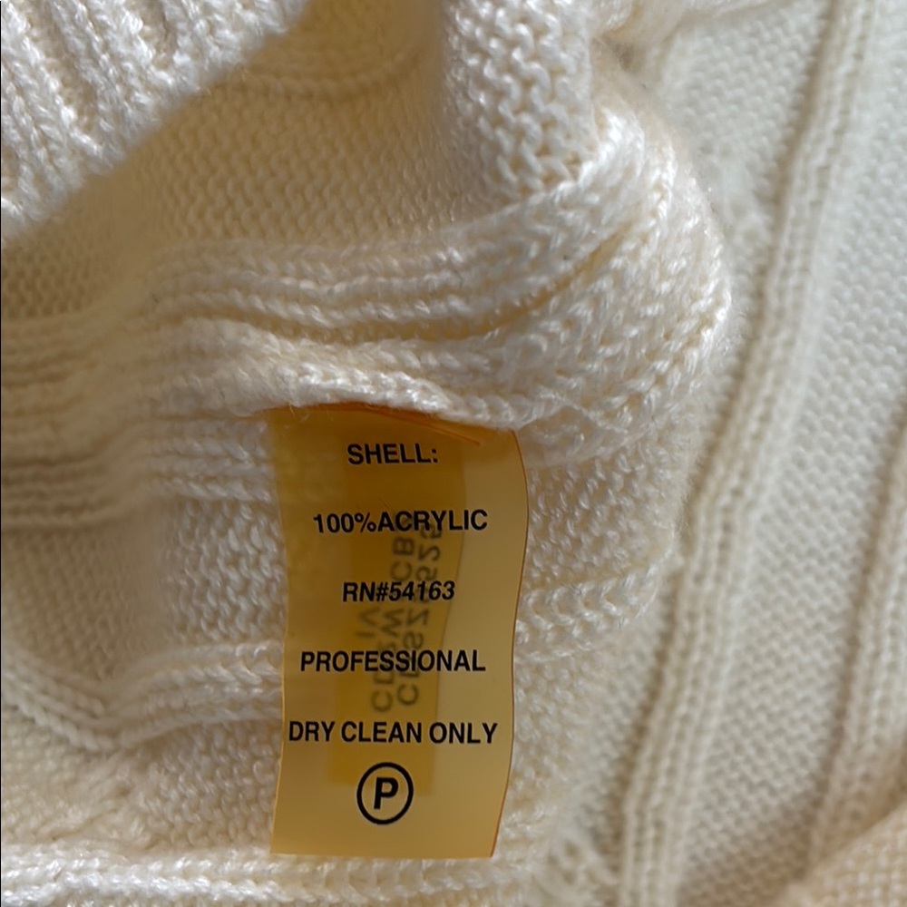 Calvin Klein Elegant Cream Cable Knit Sweater Dress. Size Medium - Picture 4 of 6